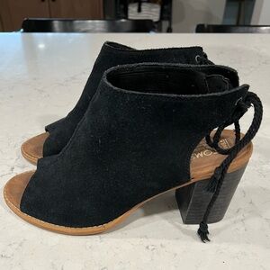 TOMS open toe heels (8.5)